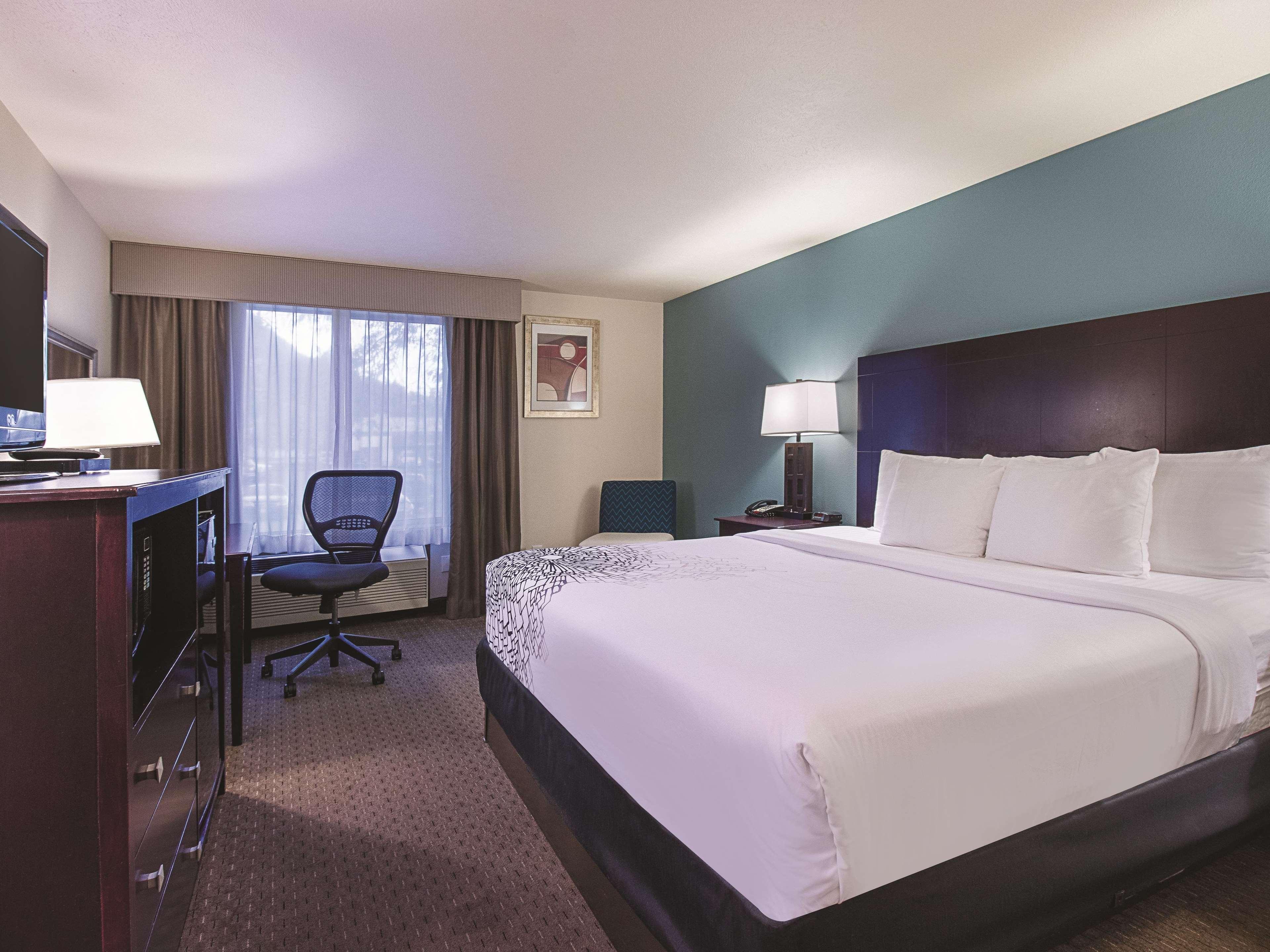 La Quinta By Wyndham Portland Nw Hotel Buitenkant foto