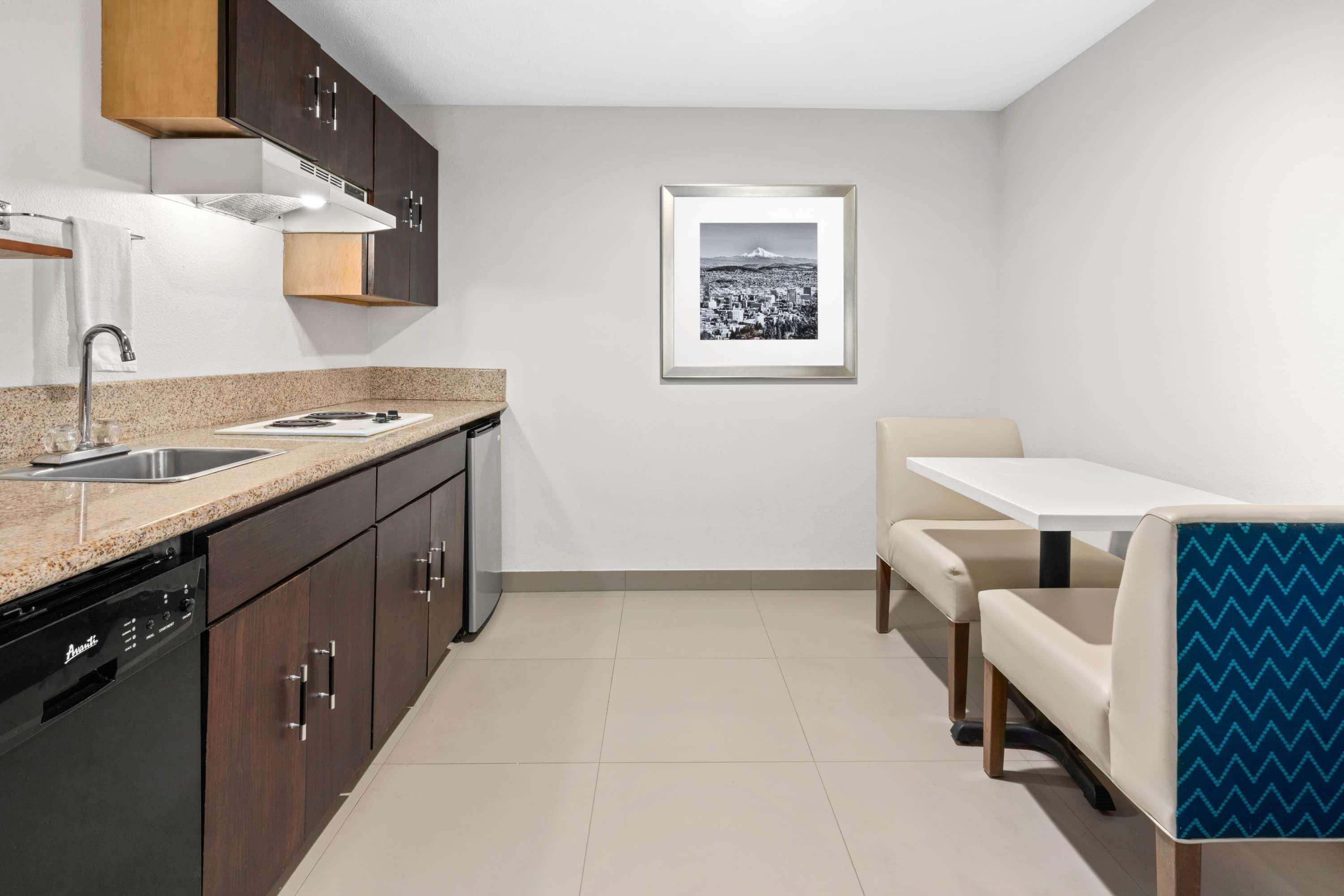 La Quinta By Wyndham Portland Nw Hotel Buitenkant foto